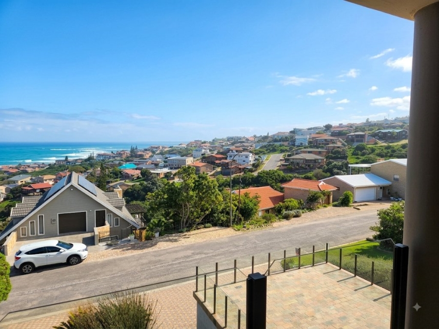 4 Bedroom Property for Sale in Dana Bay Western Cape